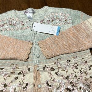 Vintage Ladies 1980’s Cottage Core Cardigan Sweater NWT SZ S